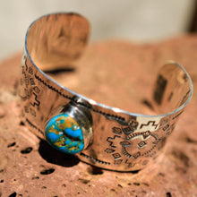 Load image into Gallery viewer, Sterling Silver Bracelet w/ Kingman Turquoise Cabochon (SSB 1003)