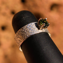 Load image into Gallery viewer, Sterling Silver Band Ring with Faceted Moldavite (SSBR 1007)