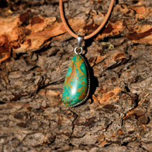 Load image into Gallery viewer, Turquoise (Royston) Cabochon and Sterling Silver Pendant (SSP 1010)
