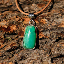 Load image into Gallery viewer, Chrysoprase Cabochon and Sterling Silver Pendant (SSP 1037)