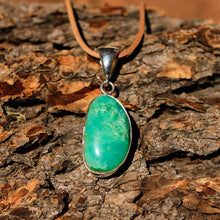 Load image into Gallery viewer, Chrysoprase Cabochon and Sterling Silver Pendant (SSP 1039)