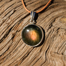 Load image into Gallery viewer, Labradorite Cabochon and Sterling Silver Pendant (SSP 1101)