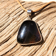 Load image into Gallery viewer, Montana Agate Cabochon and Sterling Silver Pendant (SSP 1124)