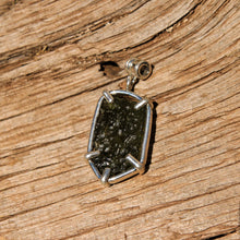 Load image into Gallery viewer, Moldavite and Sterling Silver Pendant (SSP 1162)