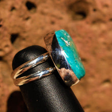 Load image into Gallery viewer, Turquoise Cabochon and Sterling Silver Ring (SSR 1006)