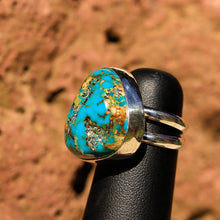 Load image into Gallery viewer, Turquoise (Kingman) Cabochon and Sterling Silver Ring (SSR 1012)