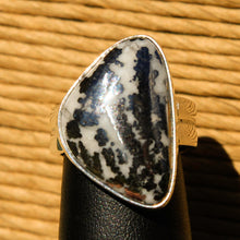 Load image into Gallery viewer, Silver Ore in Quartz Cabochon and Sterling Silver Ring (SSR 1031)