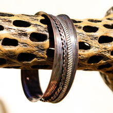 Load image into Gallery viewer, Copper Spinner Bangle Bracelet (SB 1027)
