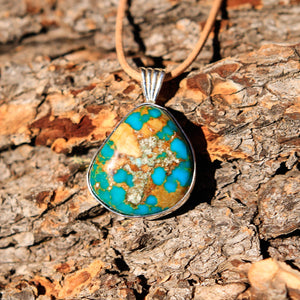 Turquoise (Kingman, Az) Cabochon and Sterling Silver Pendant (SSP 1004)
