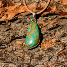 Load image into Gallery viewer, Turquoise (Royston) Cabochon and Sterling Silver Pendant (SSP 1010)
