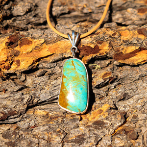 Turquoise (Royston) Cabochon and Sterling Silver Pendant (SSP 1012)