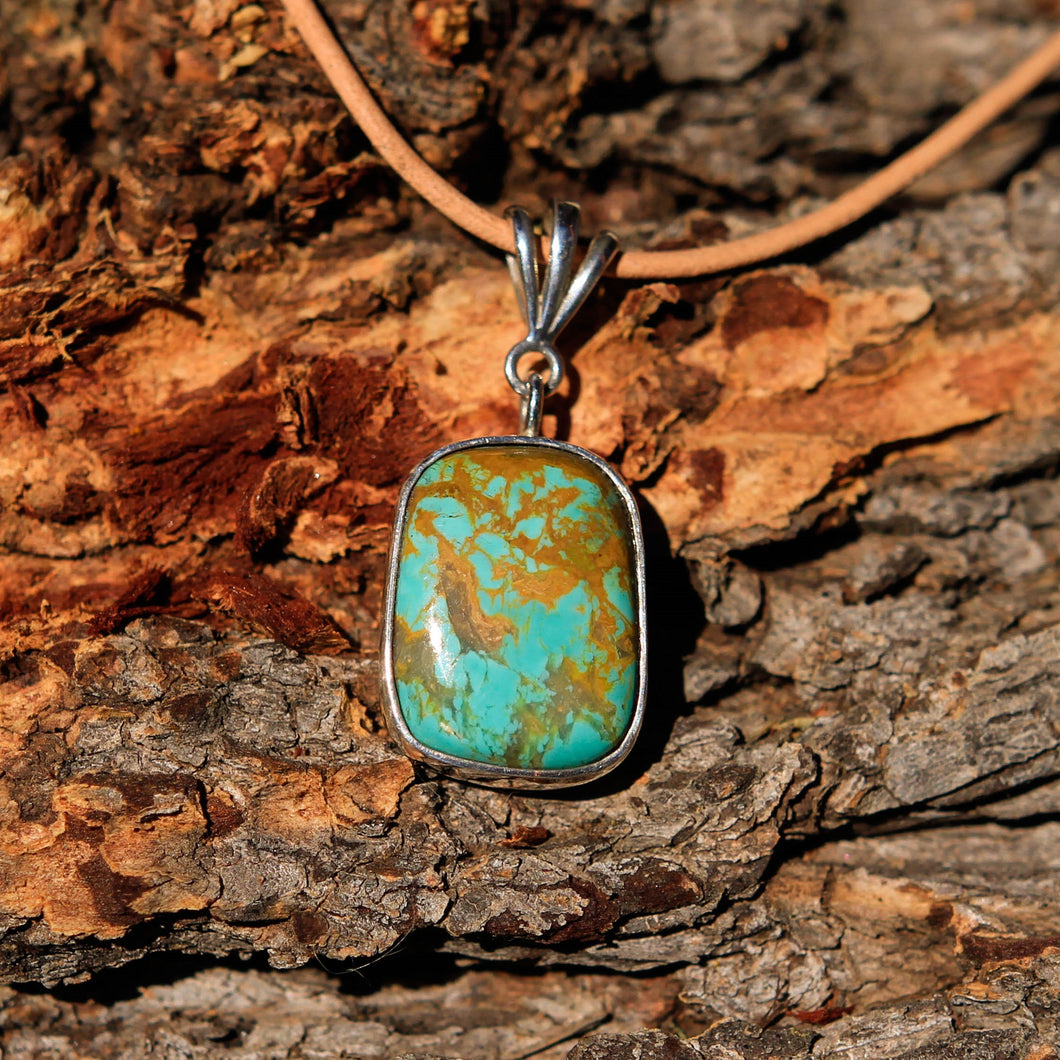 Turquoise (Royston) Cabochon and Sterling Silver Pendant (SSP 1014)