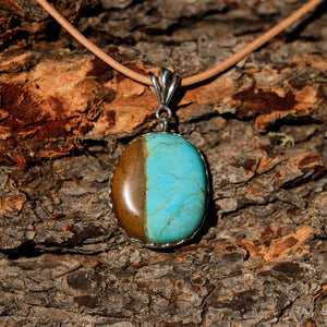 Turquoise (Royston) Cabochon and Sterling Silver Pendant (SSP 1015)