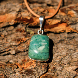 Chrysoprase Cabochon and Sterling Silver Pendant (SSP 1033)