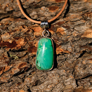 Chrysoprase Cabochon and Sterling Silver Pendant (SSP 1037)