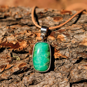 Chrysoprase Cabochon and Sterling Silver Pendant (SSP 1038)