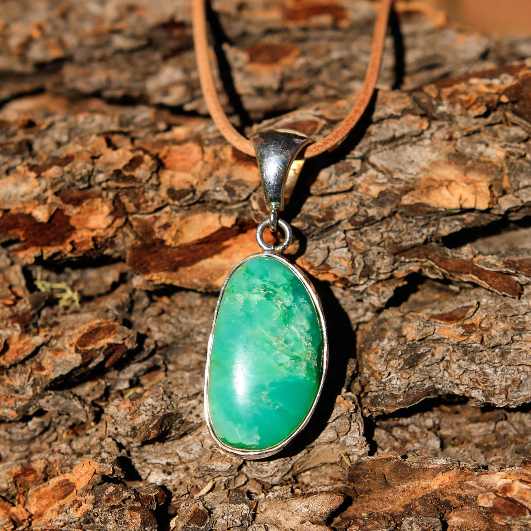Chrysoprase Cabochon and Sterling Silver Pendant (SSP 1039)
