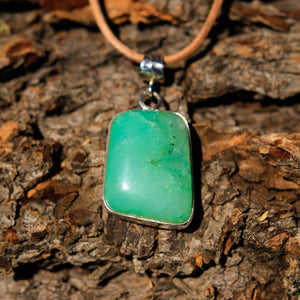 Chrysoprase Cabochon and Sterling Silver Pendant (SSP 1040)