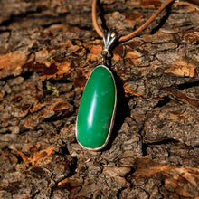 Load image into Gallery viewer, Chrysoprase Cabochon and Sterling Silver Pendant (SSP 1041)
