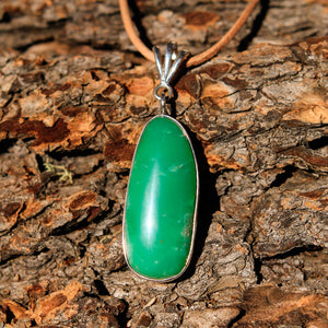 Chrysoprase Cabochon and Sterling Silver Pendant (SSP 1041)