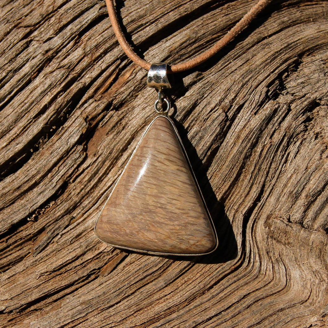 Petrified Wood Cabochon and Sterling Silver Pendant (SSP 1079)