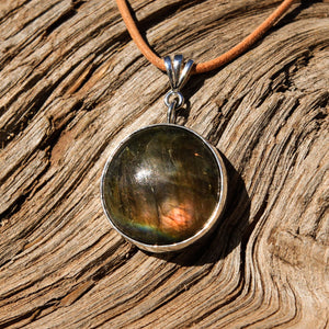Labradorite Cabochon and Sterling Silver Pendant (SSP 1100)