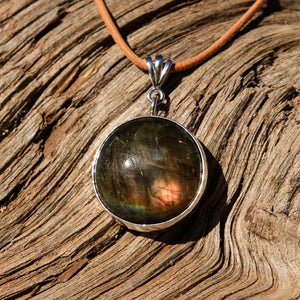 Labradorite Cabochon and Sterling Silver Pendant (SSP 1100)