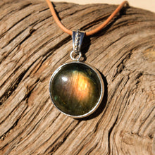 Load image into Gallery viewer, Labradorite Cabochon and Sterling Silver Pendant (SSP 1101)
