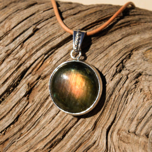 Labradorite Cabochon and Sterling Silver Pendant (SSP 1101)