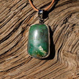 Green Tree Agate Cabochon and Sterling Silver Pendant (SSP 1121)
