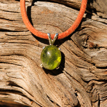 Load image into Gallery viewer, Peridot Cabochon and Sterling Silver Pendant (SSP 1152)
