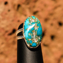 Load image into Gallery viewer, Turquoise Cabochon and Sterling Silver Ring (SSR 1007)
