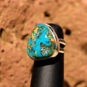 Turquoise (Kingman) Cabochon and Sterling Silver Ring (SSR 1012)