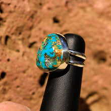 Load image into Gallery viewer, Turquoise (Kingman) Cabochon and Sterling Silver Ring (SSR 1012)
