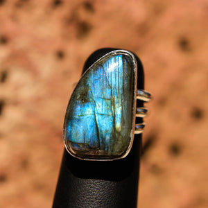 Labradorite Cabochon and Sterling Silver Ring (SSR 1027)
