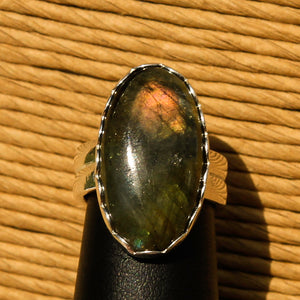 Labradorite Cabochon and Sterling Silver Ring (SSR 1036)